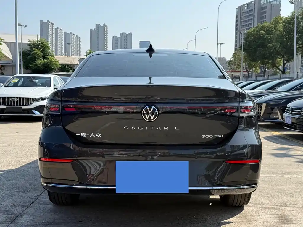 Volkswagen Sagitar — миниатюра 6