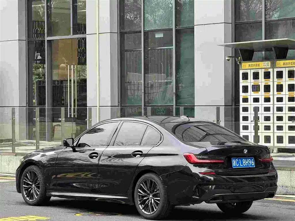 BMW 3 Series 3 2022 325i M Sport