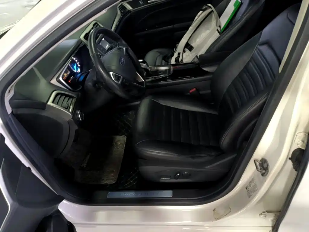 Ford Mondeo — миниатюра 15