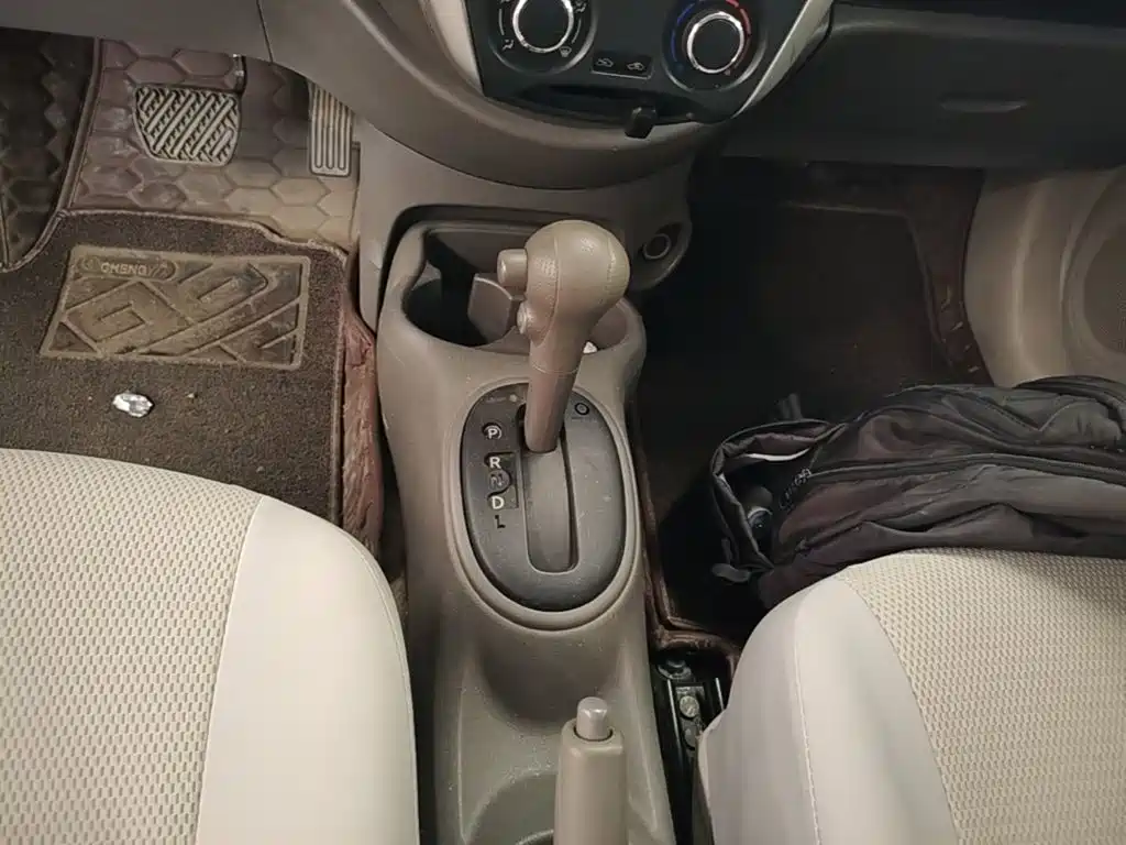 Nissan Sunny — миниатюра 14
