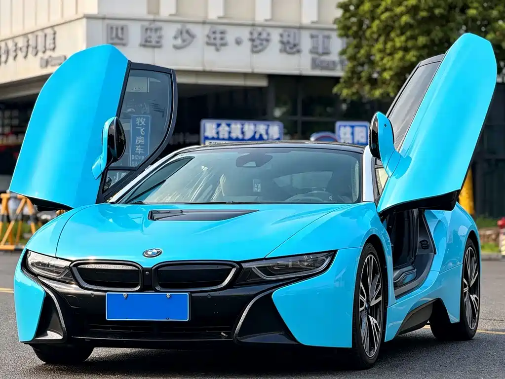 BMW i8
