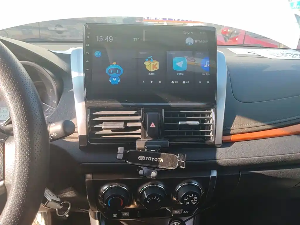 Toyota Yaris L — миниатюра 13