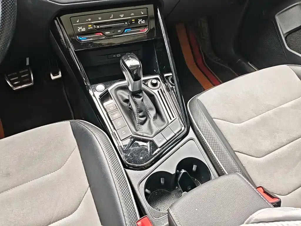 Volkswagen X — миниатюра 14
