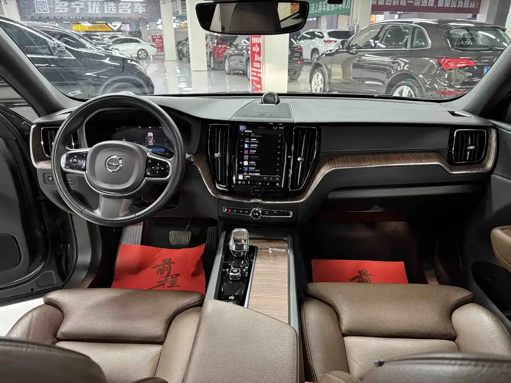 Volvo XC60 — миниатюра 12