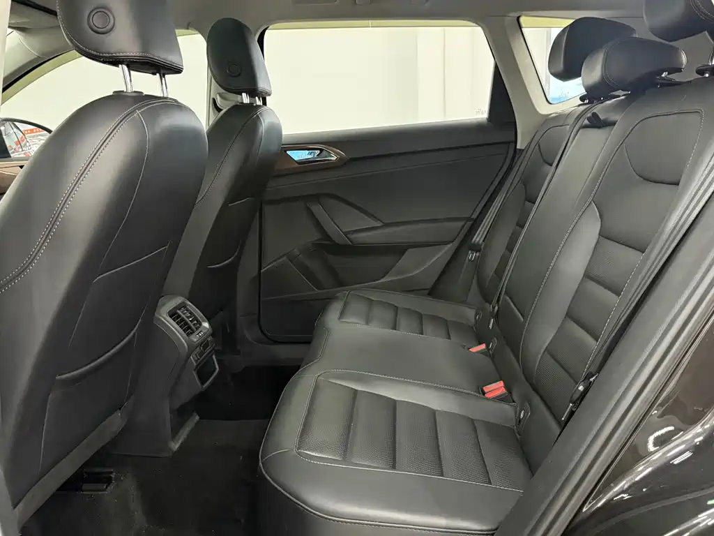Volkswagen Tharu — миниатюра 7