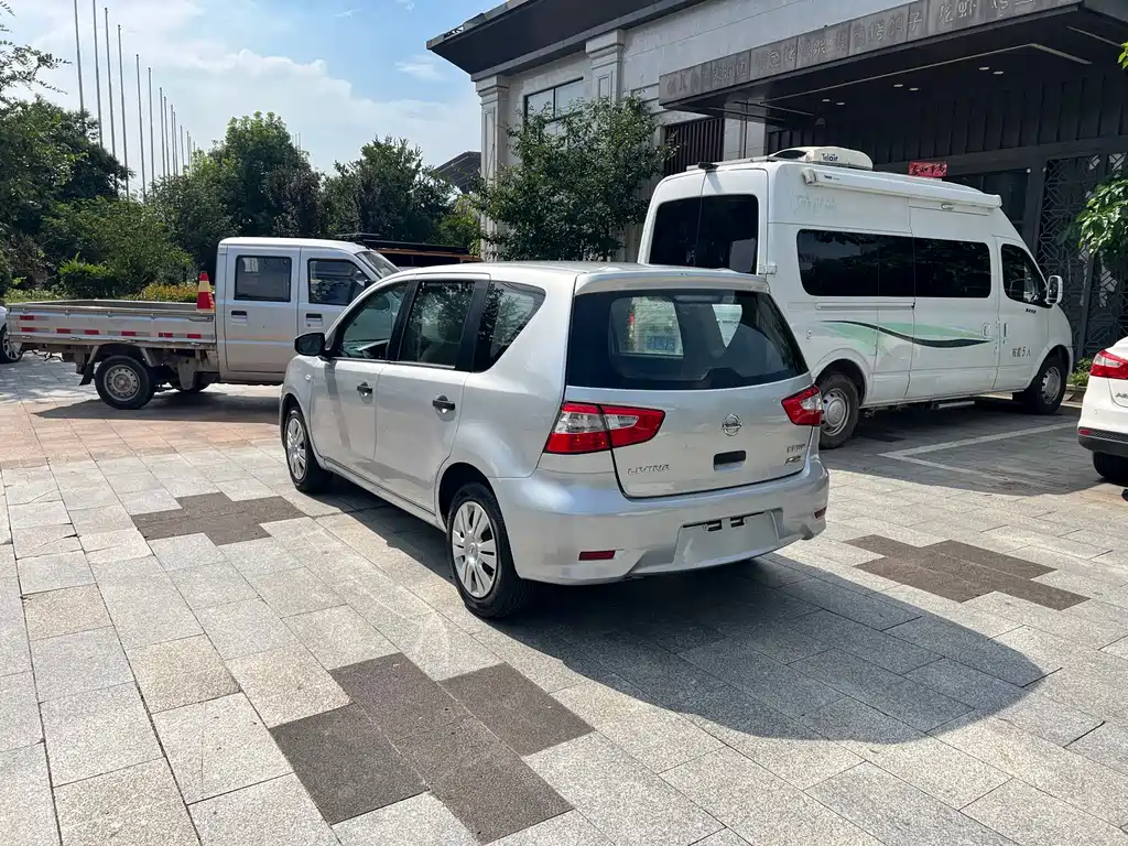 Nissan Livina 1.6XE CVT Comfort Edition, фото 15