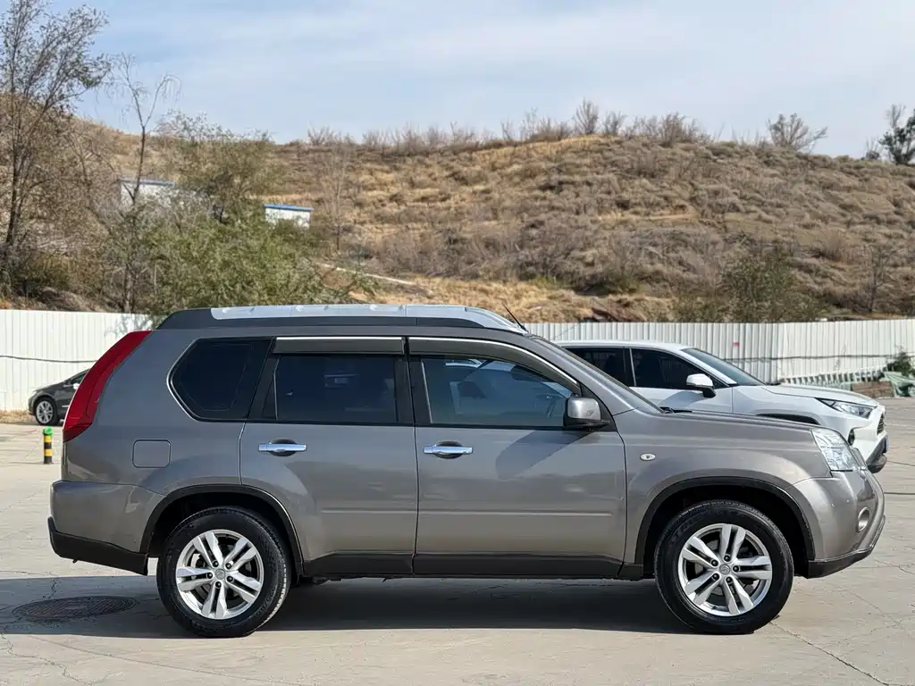 Nissan X-Trail — миниатюра 19