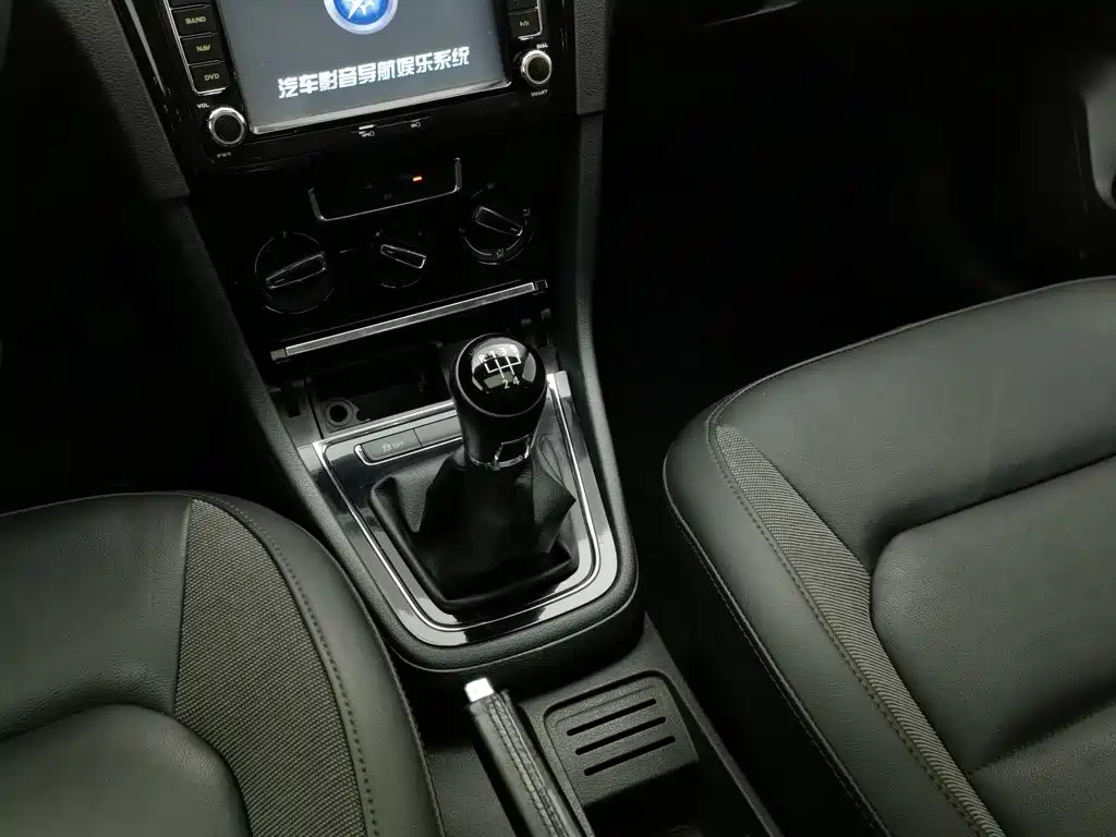 Volkswagen Bora — миниатюра 13