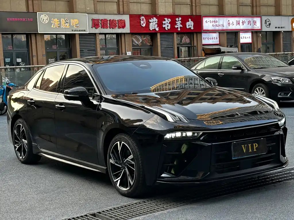 Lynk & Co 03 — миниатюра 3