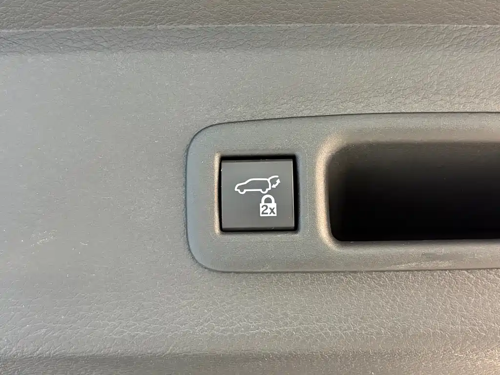 Toyota Sienna — миниатюра 20