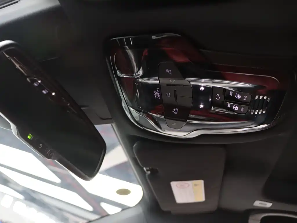 Alfa Romeo Stelvio — миниатюра 24