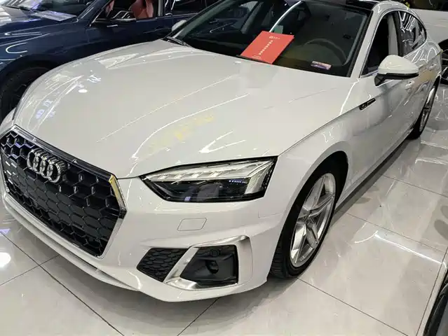 AUDI A5 2023