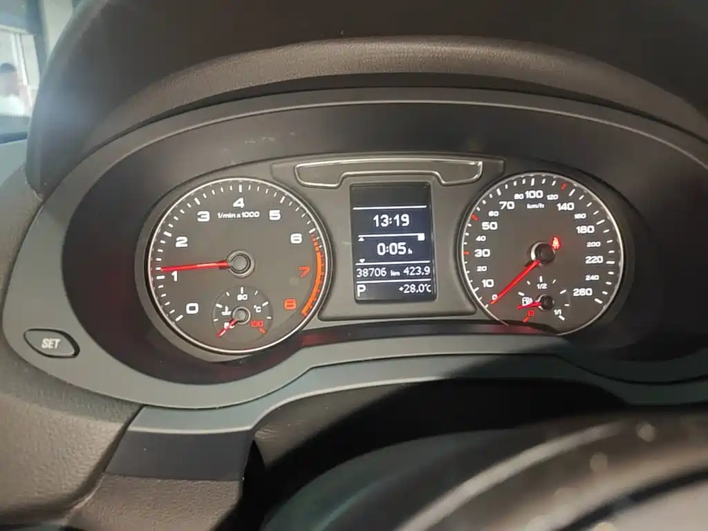 Audi Q3 — миниатюра 12