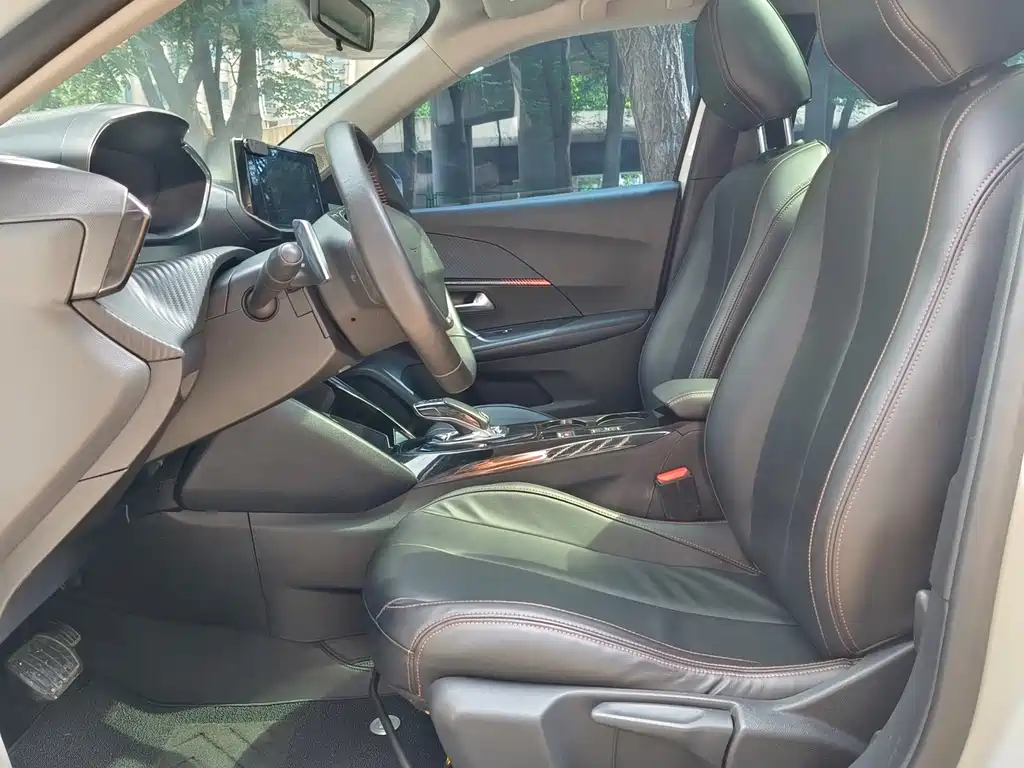 Peugeot 2008 — миниатюра 9