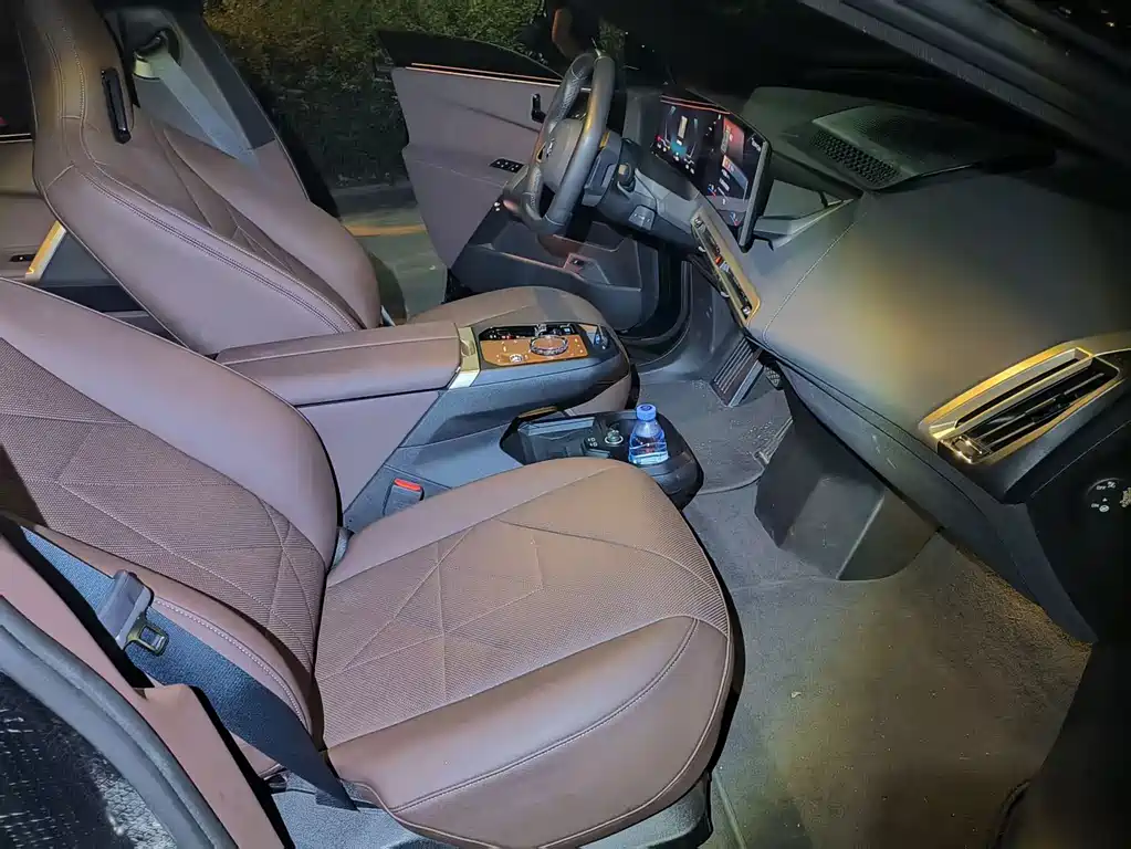 BMW iX — миниатюра 7