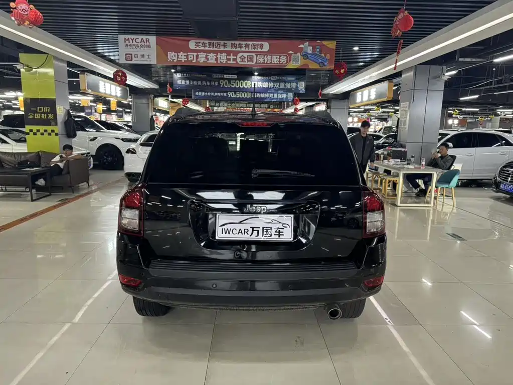 Jeep Compass (Import) — миниатюра 9