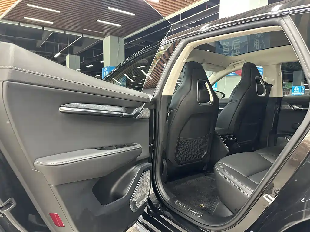 ZEEKR EXTREME KRYPTON 001