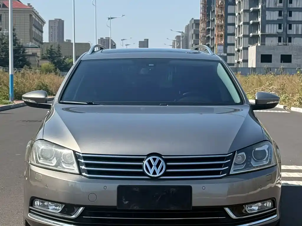Volkswagen Magotan (Import) — миниатюра 2