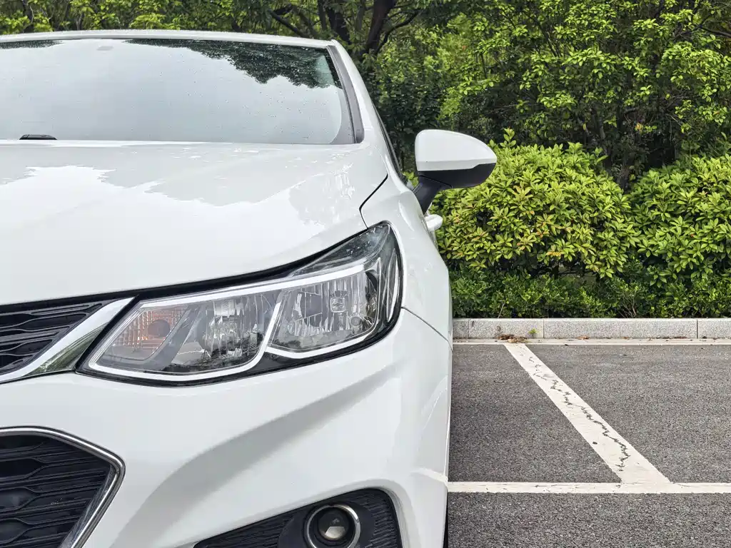 Chevrolet Cruze — миниатюра 8