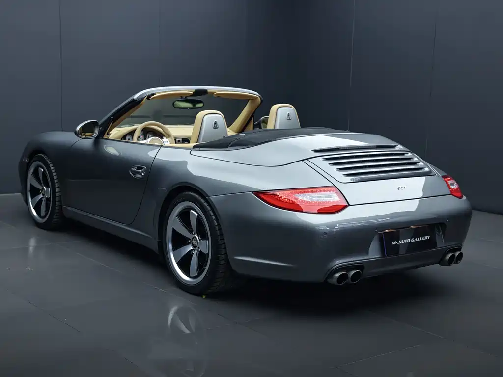 Porsche 911 2010 Carrera S Cabriolet 3.8L