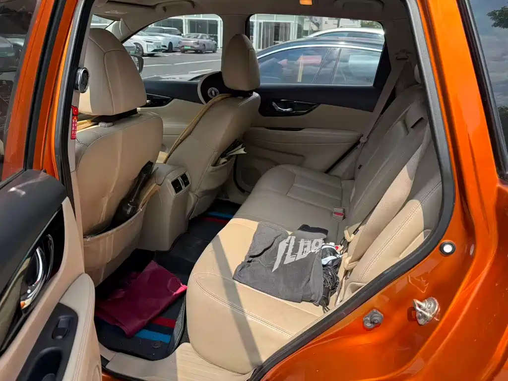 Nissan X-Trail — миниатюра 3