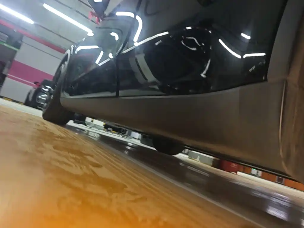 Tesla Model Y — миниатюра 22