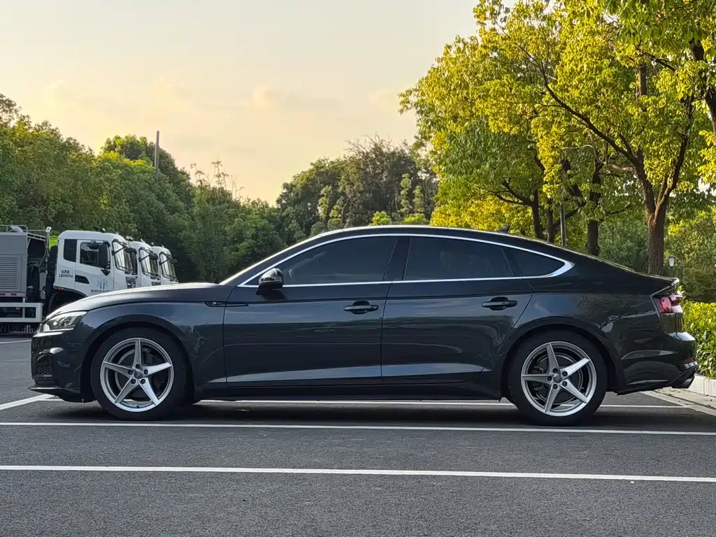 Audi A5 (Import) — миниатюра 3
