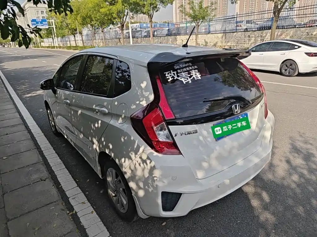 Honda Fit — миниатюра 5