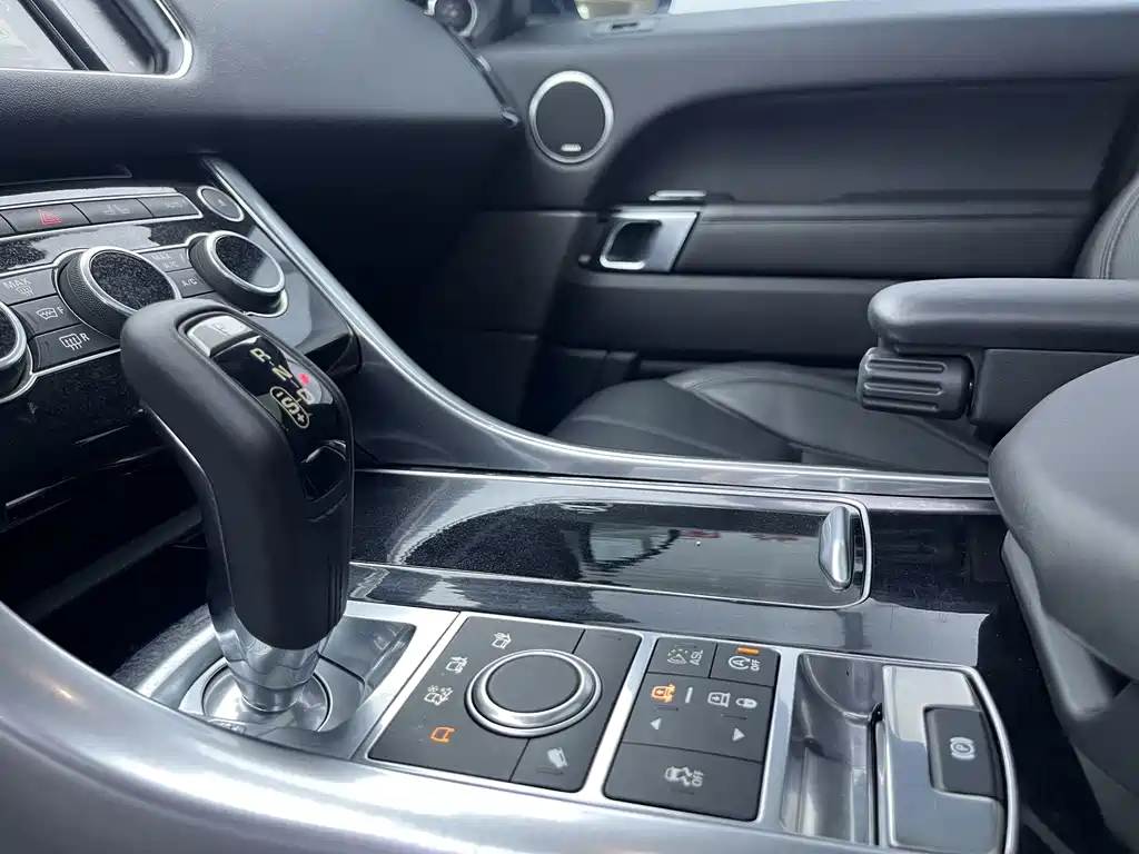 Land Rover Sport — миниатюра 9