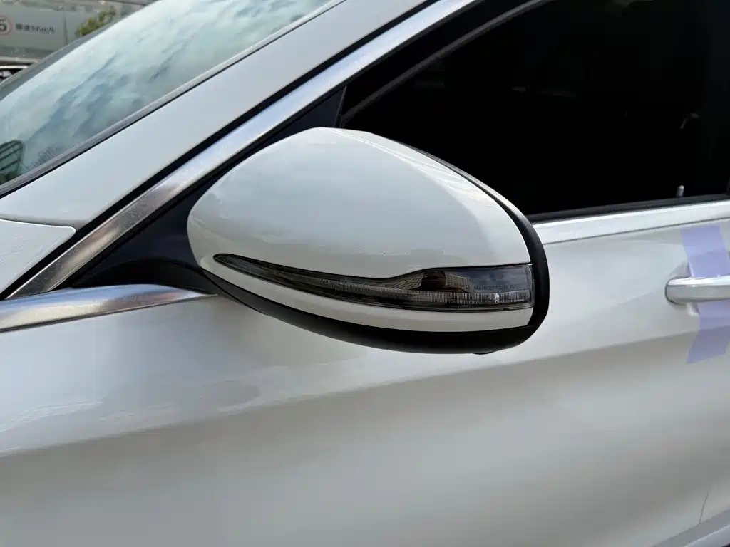 Mercedes-Benz C-Class — миниатюра 15