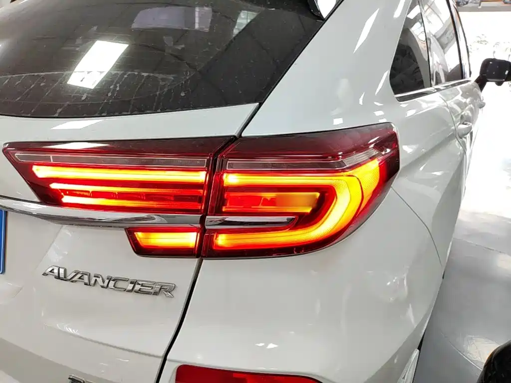 Honda Avancier — миниатюра 8