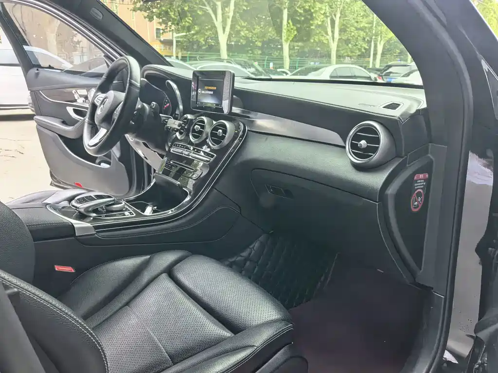 Mercedes-Benz GLC — миниатюра 14