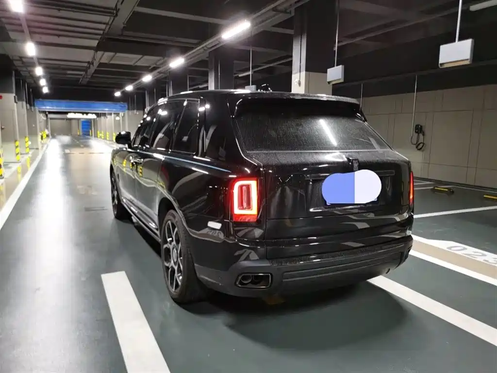 Rolls-Royce Cullinan 2024 Black Badge