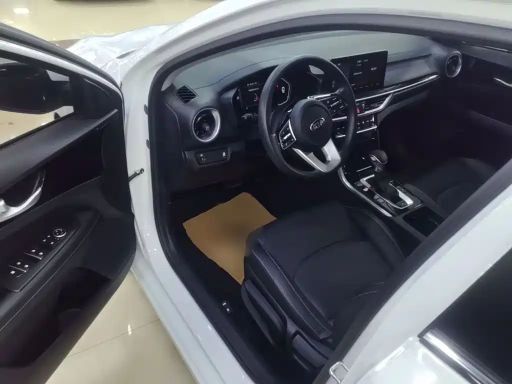 Kia K3 — миниатюра 16