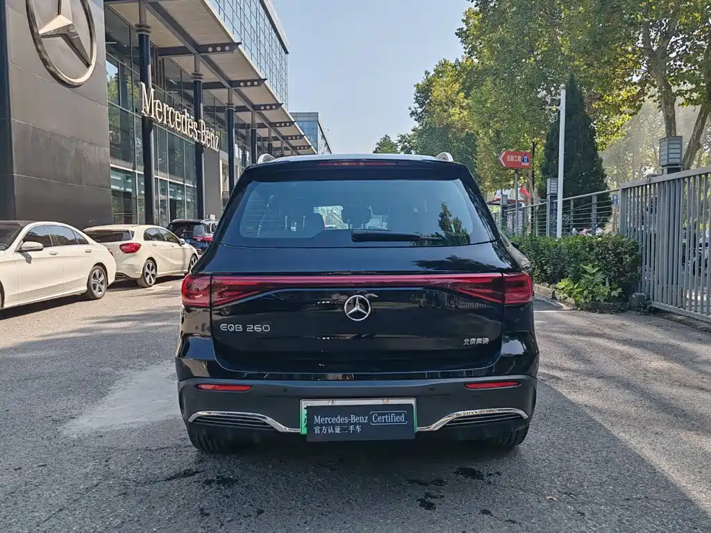 Mercedes-Benz EQB — миниатюра 6