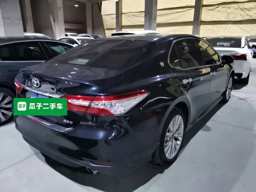 Toyota Camry — миниатюра 4