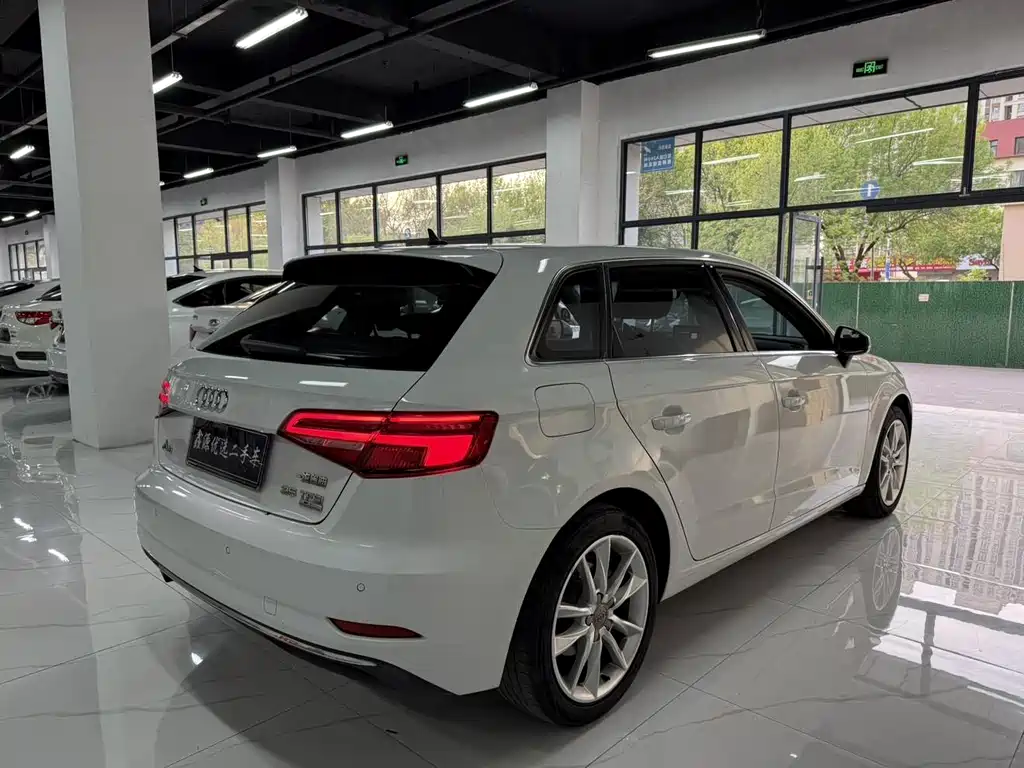 Audi A3 — миниатюра 9