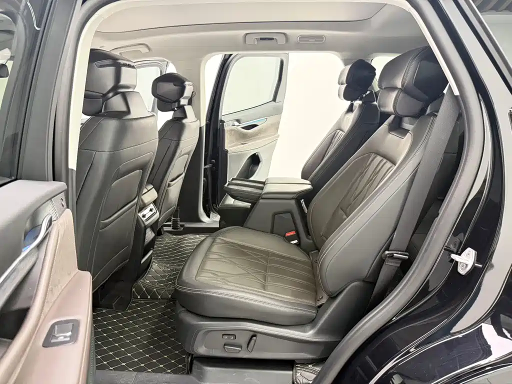 Ford Edge — миниатюра 15