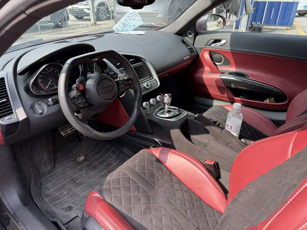 Audi R8 — миниатюра 9