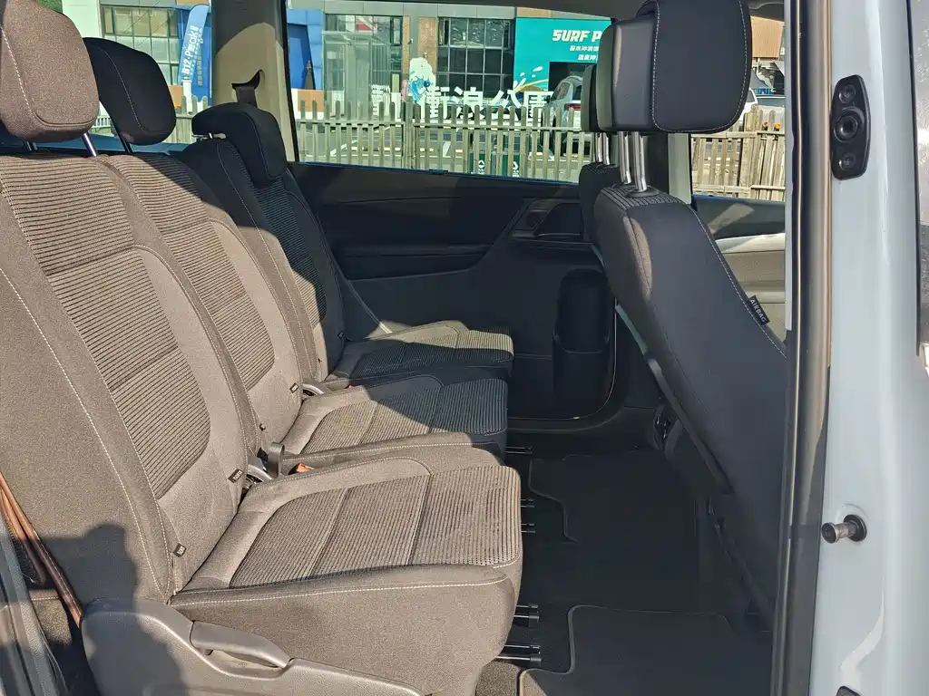 Volkswagen Sharan — миниатюра 30