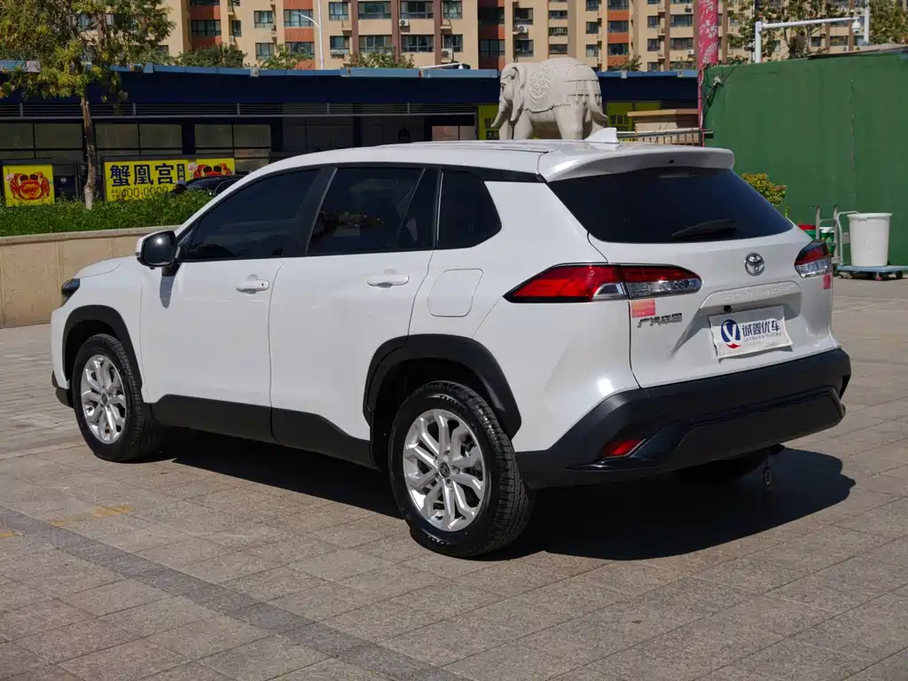 Toyota Frontlander — миниатюра 8