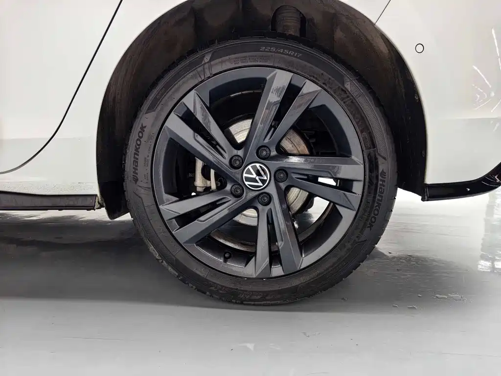 Volkswagen Golf — миниатюра 9