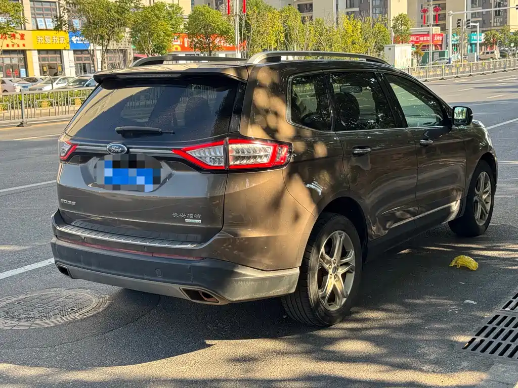 Ford Edge — миниатюра 5