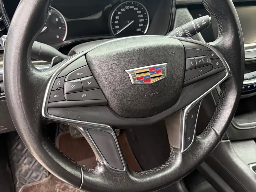 Cadillac XT5 — миниатюра 9