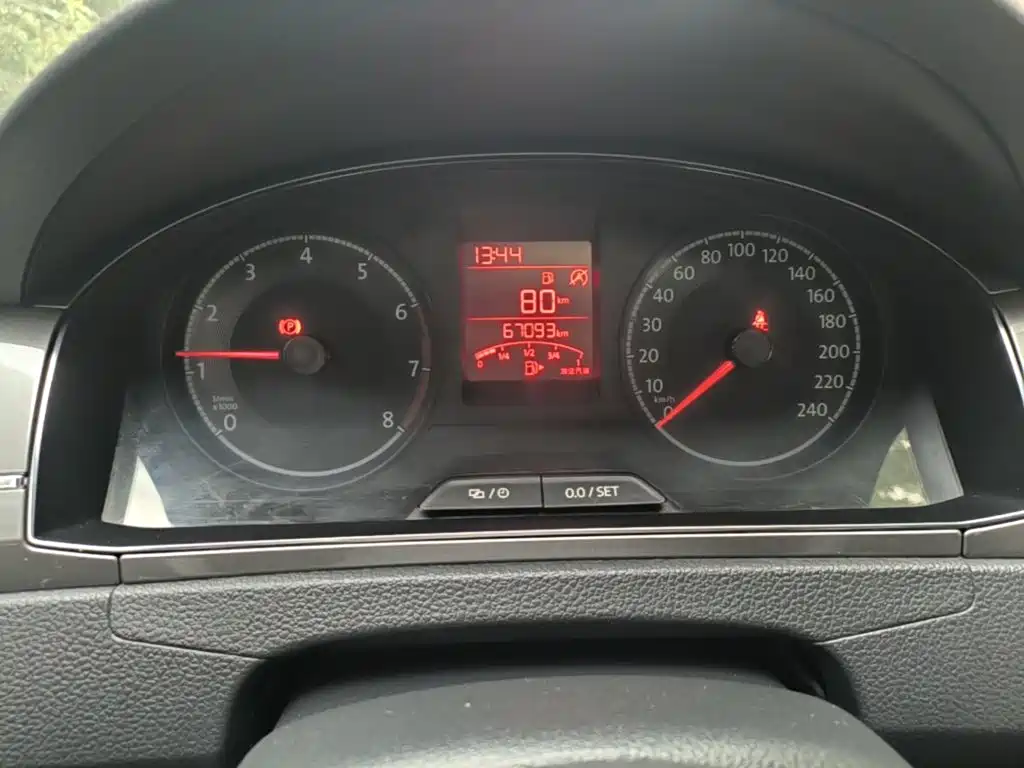 Volkswagen Santana — миниатюра 12