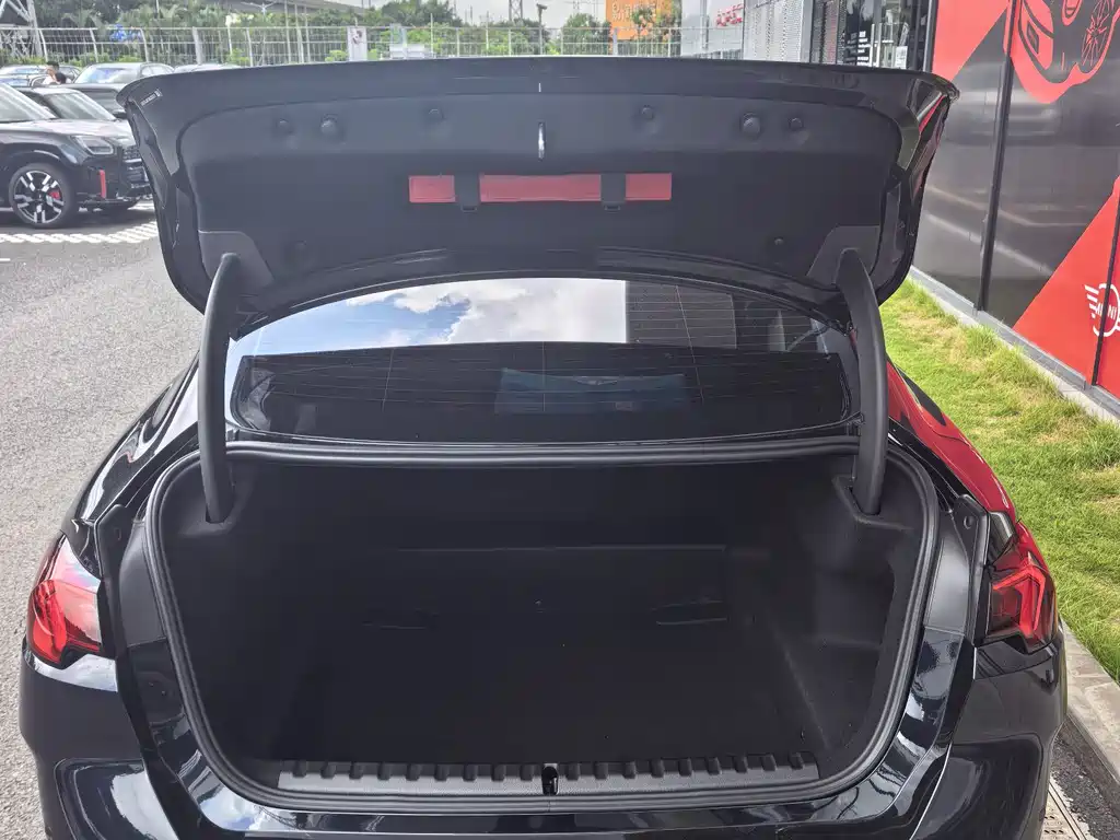 BMW M235L — миниатюра 10