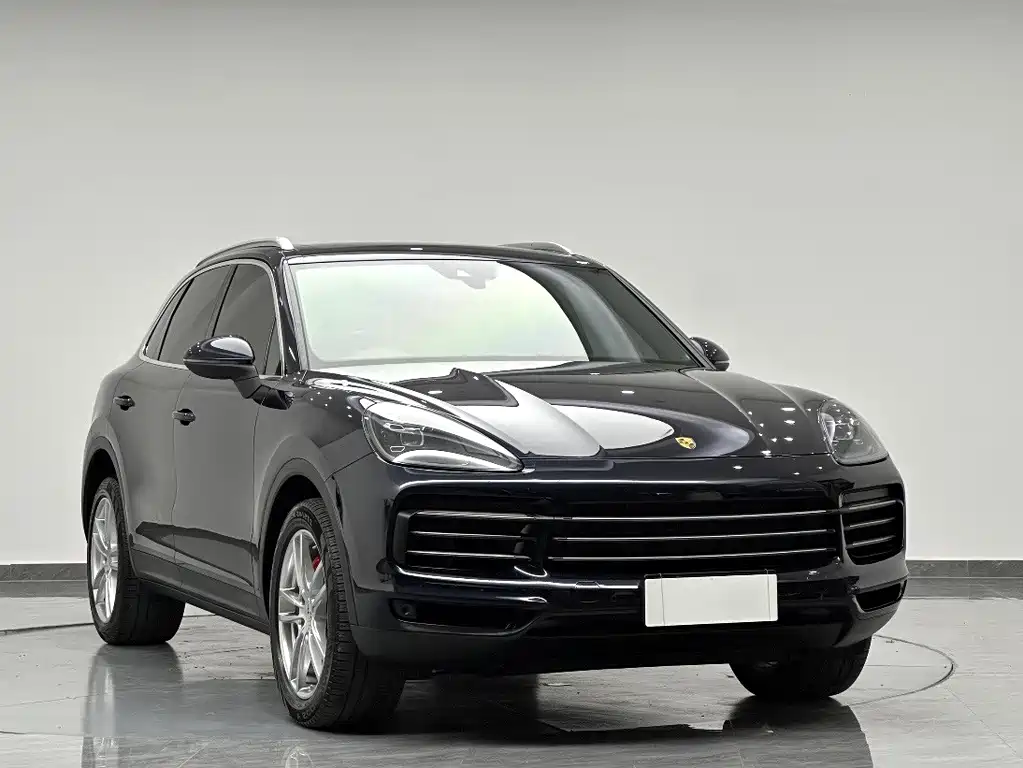 Porsche Cayenne — миниатюра 3