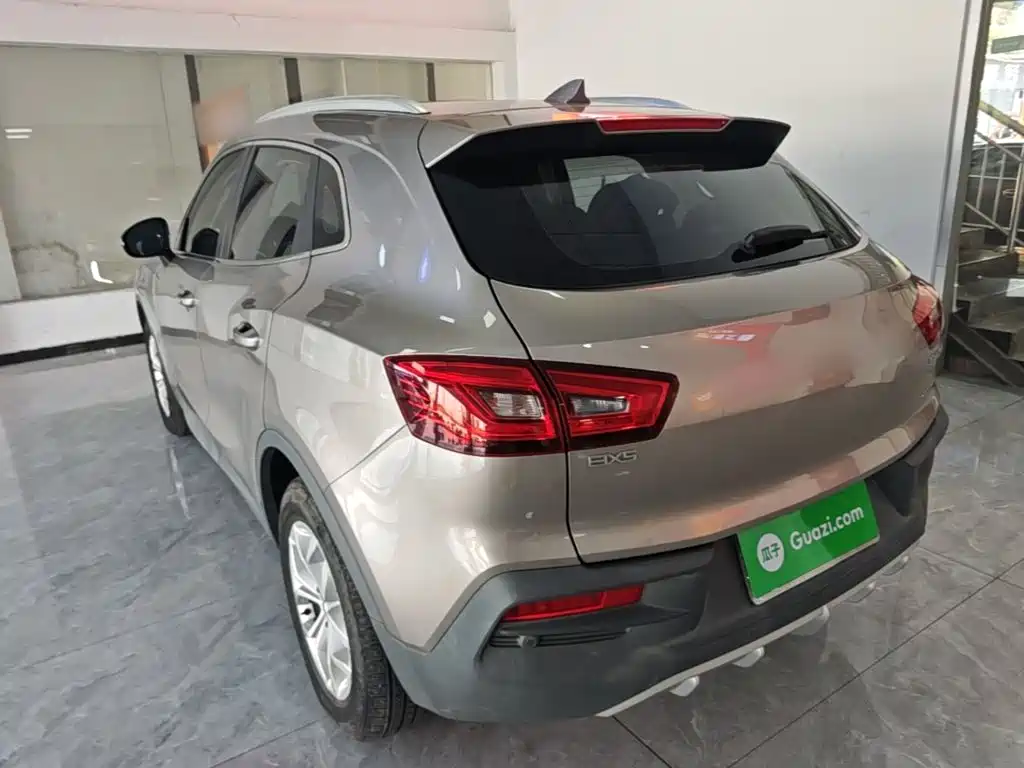 Borgward BX5 — миниатюра 5