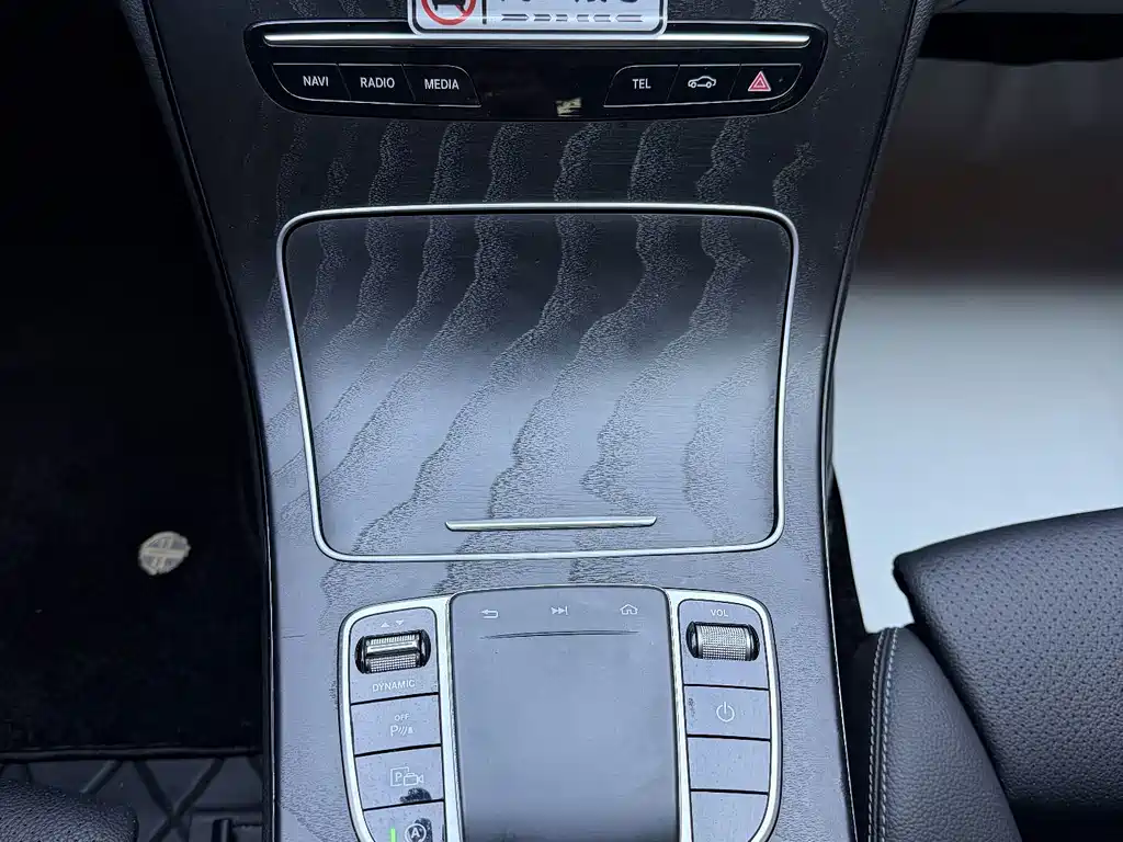 Mercedes-Benz C-Class — миниатюра 9