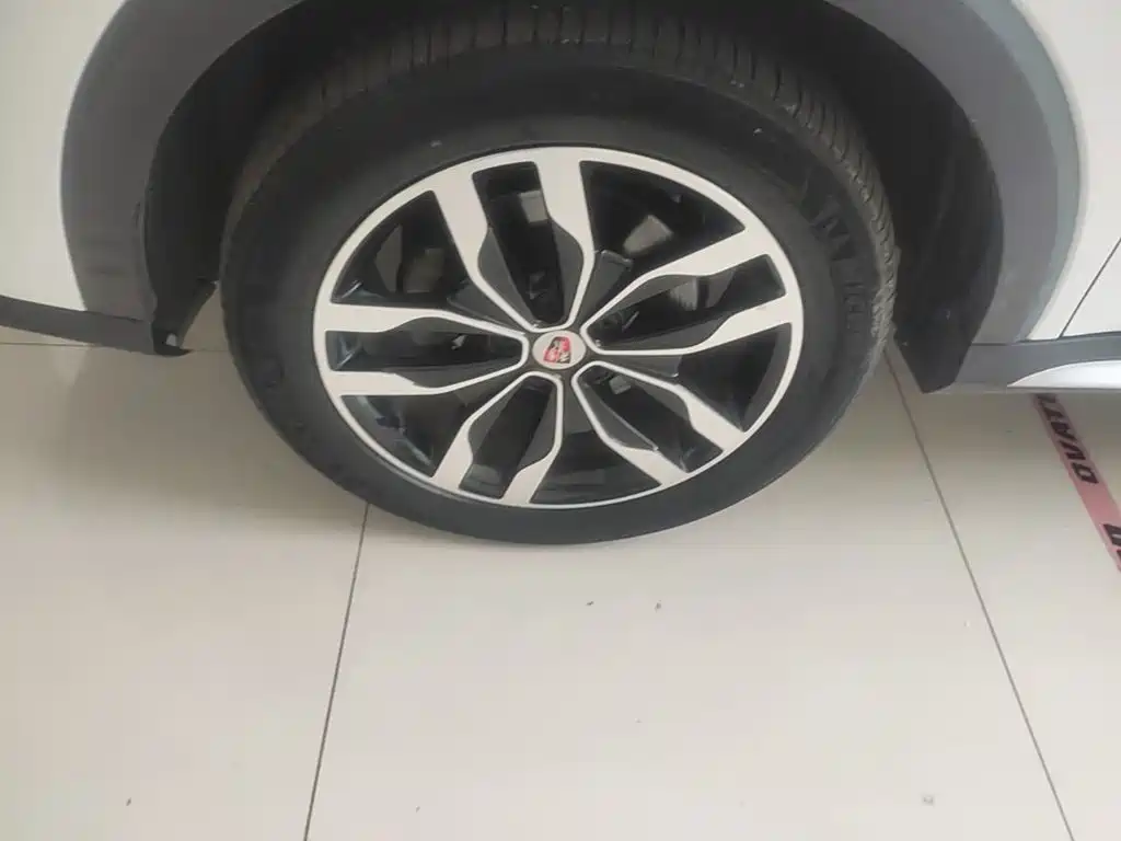 Roewe RX5 — миниатюра 23
